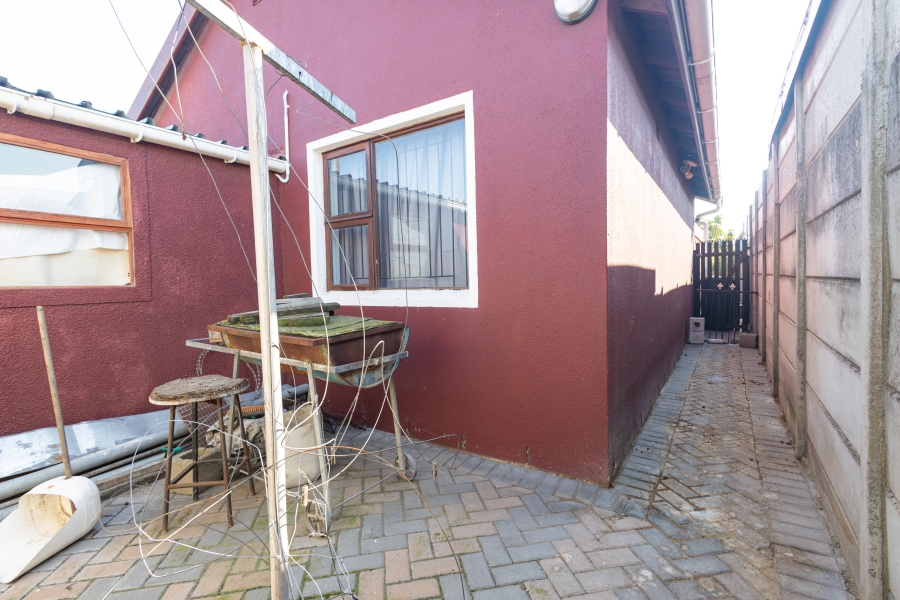 2 Bedroom Property for Sale in Highbury Park Western Cape